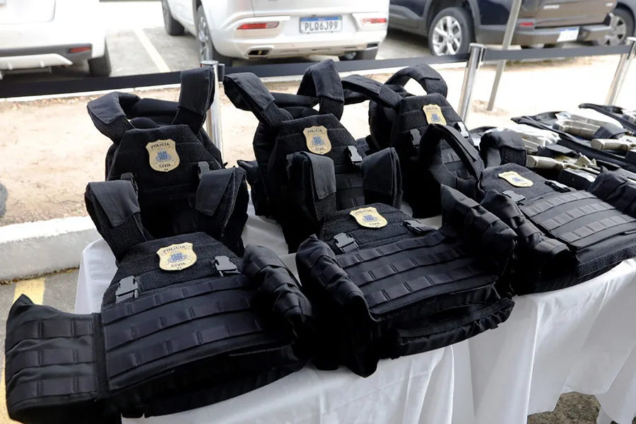 Governo da Bahia fortalece ações de segurança com entrega de equipamentos e viaturas