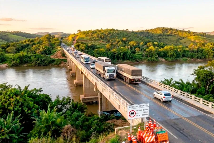 DNIT estabelece regras de tráfego durante obras da ponte do Rio Jequitinhonha