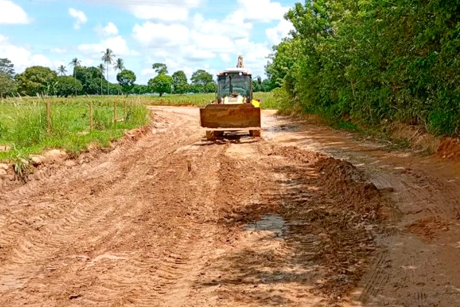 Mucuri intensifica recuperação das estradas após temporais e mobiliza equipes em diversas frentes de trabalho
