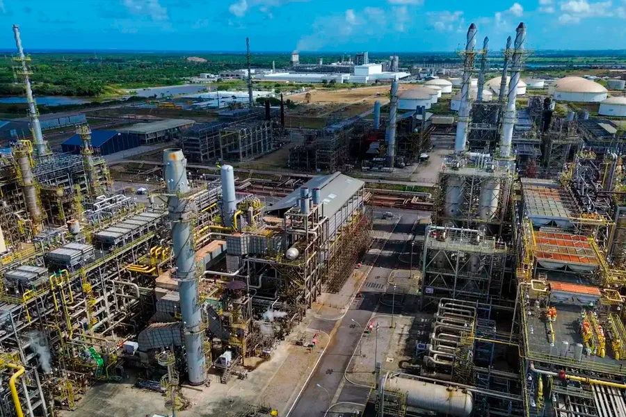 Petrobras reajusta preço do diesel em R$ 0,38 por litro