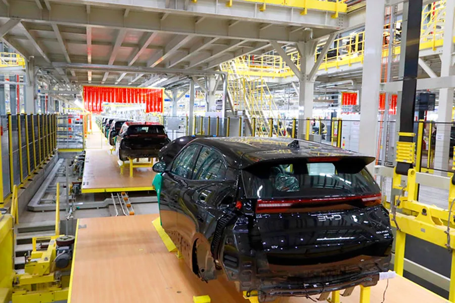 BYD vai gerar cerca de 10 mil empregos e produzir 300 mil veículos por ano em Camaçari