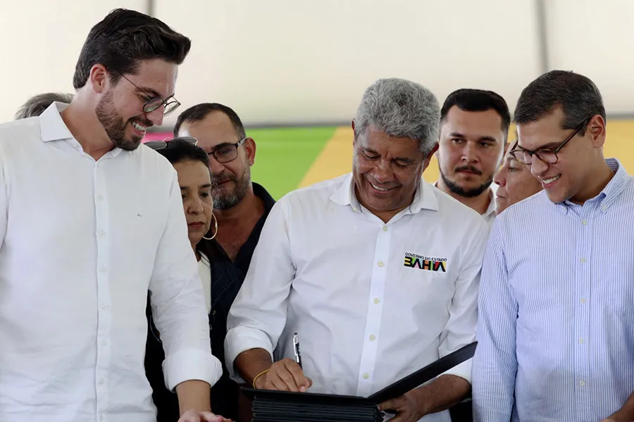 Com obras de infraestrutura e novos investimentos, Governo do Estado fortalece mobilidade e qualidade de vida em Condeúba