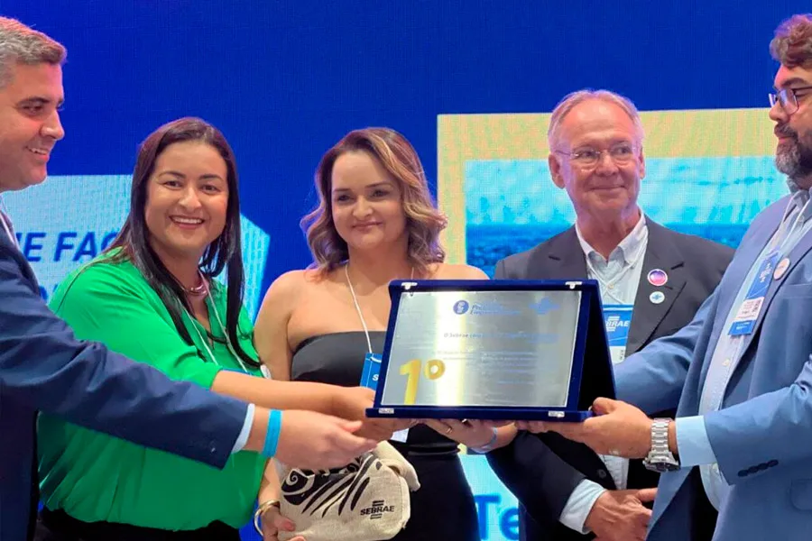 Teixeira de Freitas é premiada no Prêmio Sebrae Prefeitura Empreendedora com projeto de simplificação
