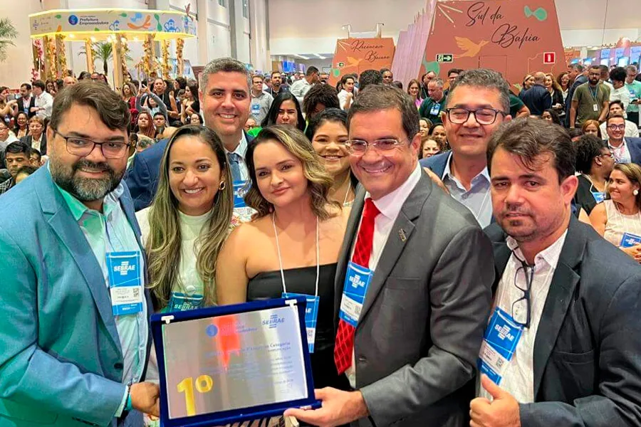 Teixeira de Freitas é premiada no Prêmio Sebrae Prefeitura Empreendedora com projeto de simplificação