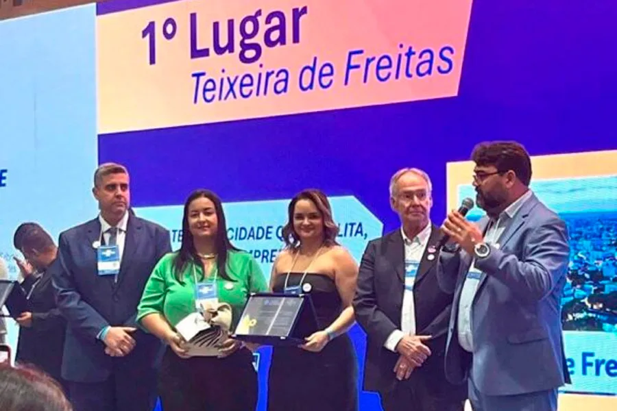 Teixeira de Freitas é premiada no Prêmio Sebrae Prefeitura Empreendedora com projeto de simplificação