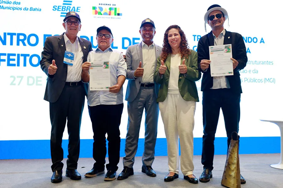 Governador participa de Encontro de Prefeitos e reforça união entre Estado e municípios