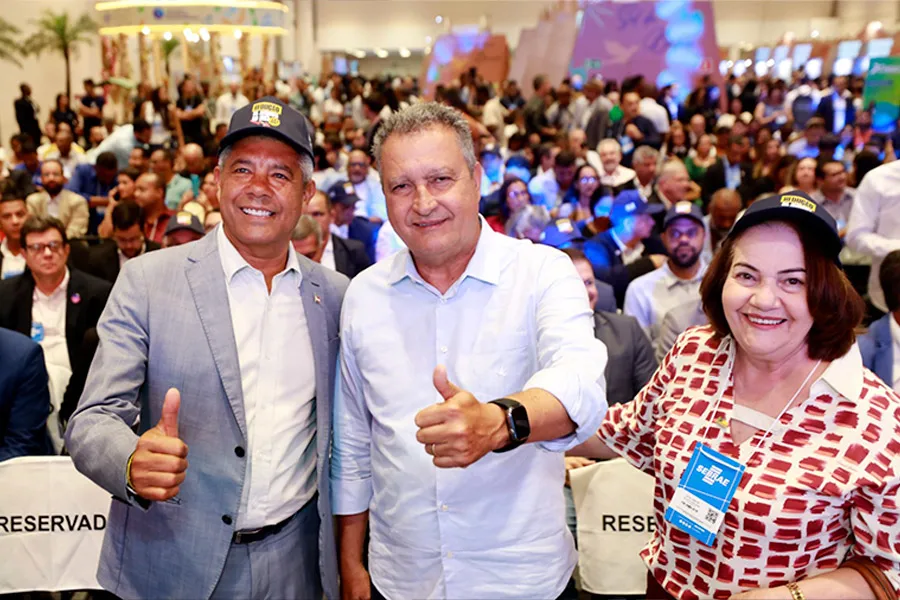 Governador participa de Encontro de Prefeitos e reforça união entre Estado e municípios