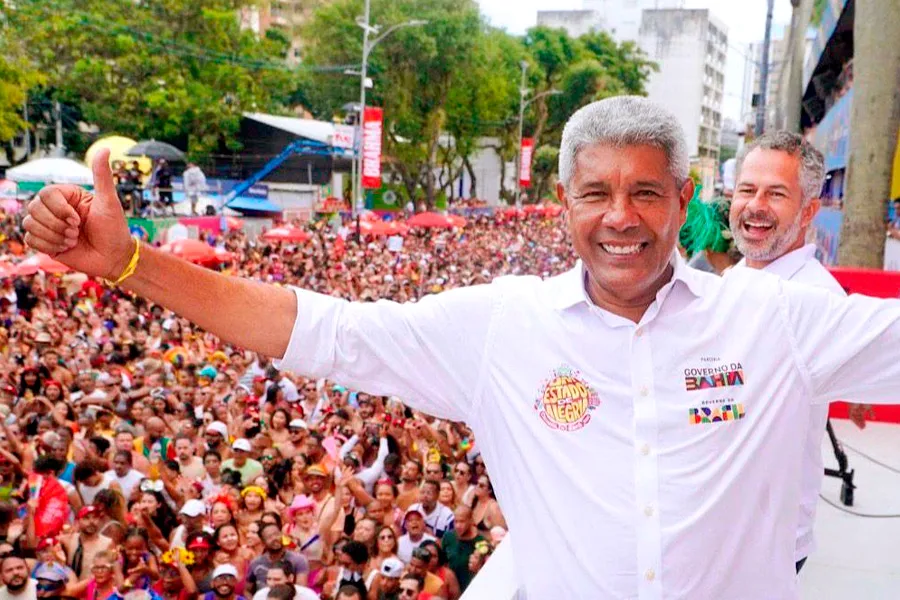 Jerônimo celebra aniversário de Salvador em artigo