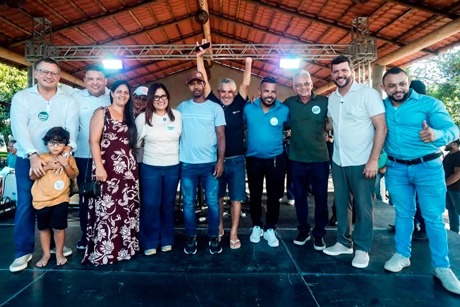 Presidente da Câmara, Jonatas Santos, cumpre agenda no Extremo Sul da Bahia ao lado da deputada estadual Kátia Oliveira