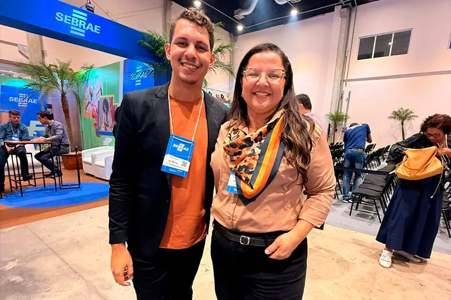 Medeiros Neto marca presença no 1° Salão Sebrae Cidades Empreendedoras