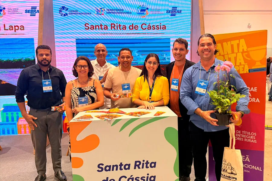 Medeiros Neto marca presença no 1° Salão Sebrae Cidades Empreendedoras