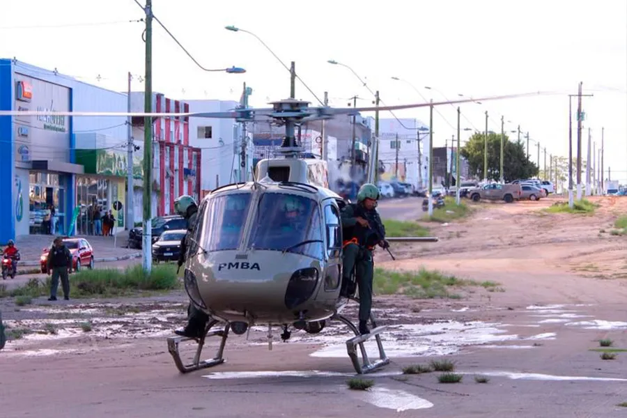 Helicóptero da PM reforça policiamento no Extremo Sul da Bahia