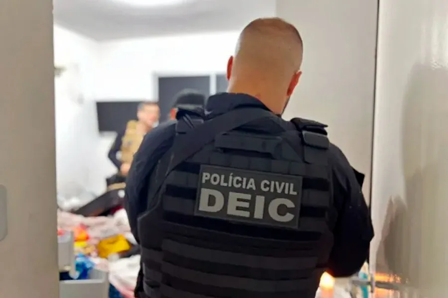 Operação Diamante de Sangue prende 10 investigados e apreende veículos de luxo, dinheiro e aeronave utilizada por grupo criminoso