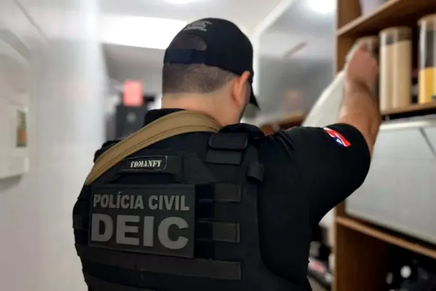 Operação Diamante de Sangue prende 10 investigados e apreende veículos de luxo, dinheiro e aeronave utilizada por grupo criminoso