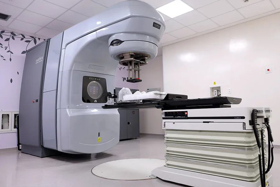 No Dia Mundial da Saúde, Bahia entrega serviço de radioterapia e consolida expansão da rede pública