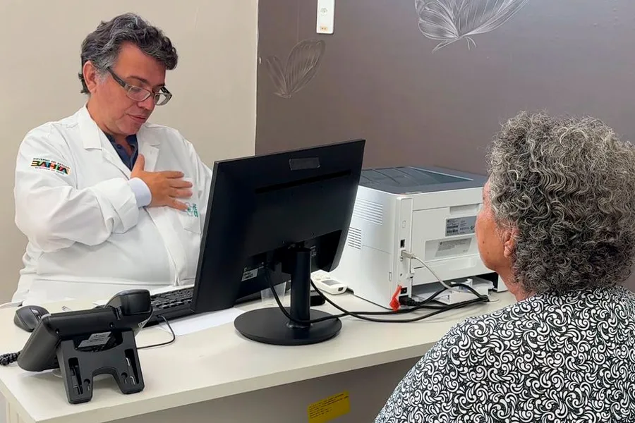 Hospital Estadual Costa das Baleias inicia atendimentos de radioterapia em Teixeira de Freitas