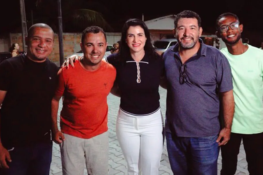 Prefeitura de Nova Viçosa inaugura a Nova Praça Manuel Pedro dos Santos