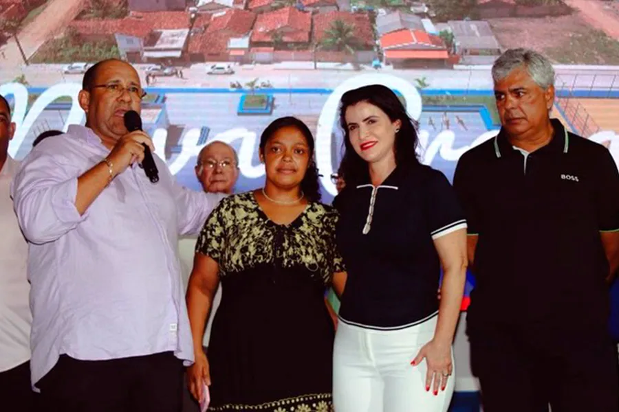 Prefeitura de Nova Viçosa inaugura a Nova Praça Manuel Pedro dos Santos