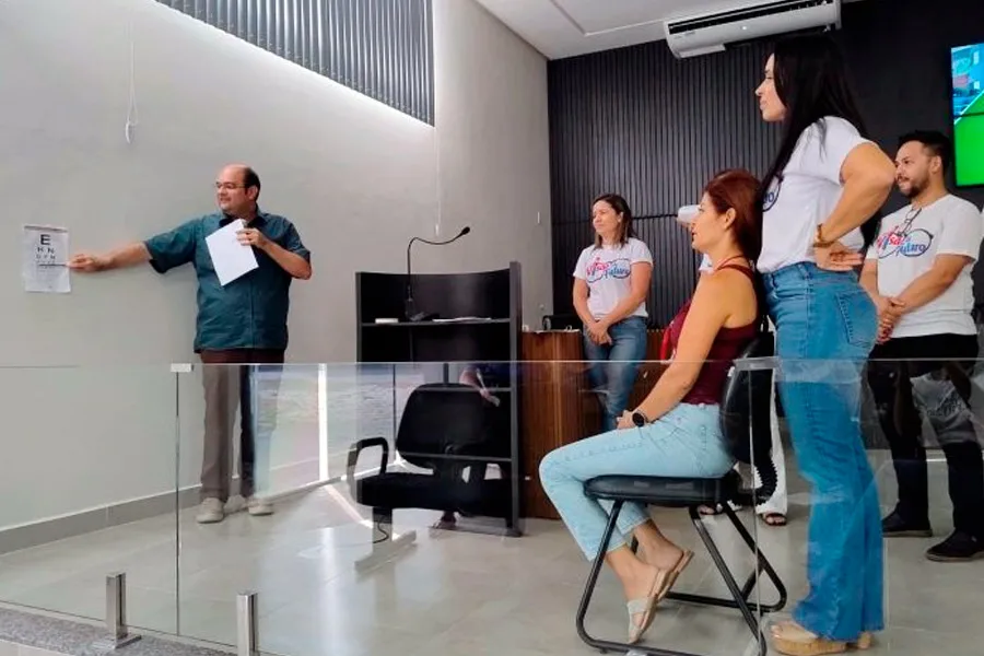 Projeto “Visão para o Futuro” inicia triagem oftalmológica nas escolas públicas Projeto “Visão para o Futuro” inicia triagem oftalmológica nas escolas públicas