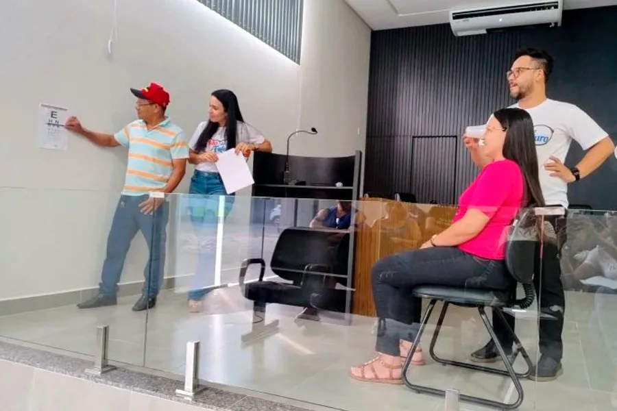 Projeto “Visão para o Futuro” inicia triagem oftalmológica nas escolas públicas Projeto “Visão para o Futuro” inicia triagem oftalmológica nas escolas públicas