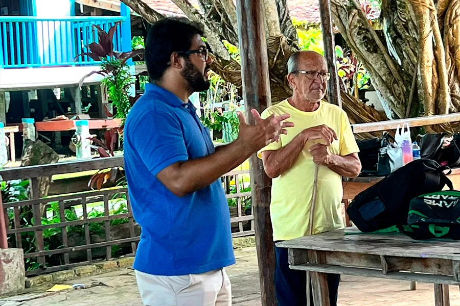 Alunos do ensino fundamental 2 visitam a Fazenda Cascata, em Teixeira de Freitas