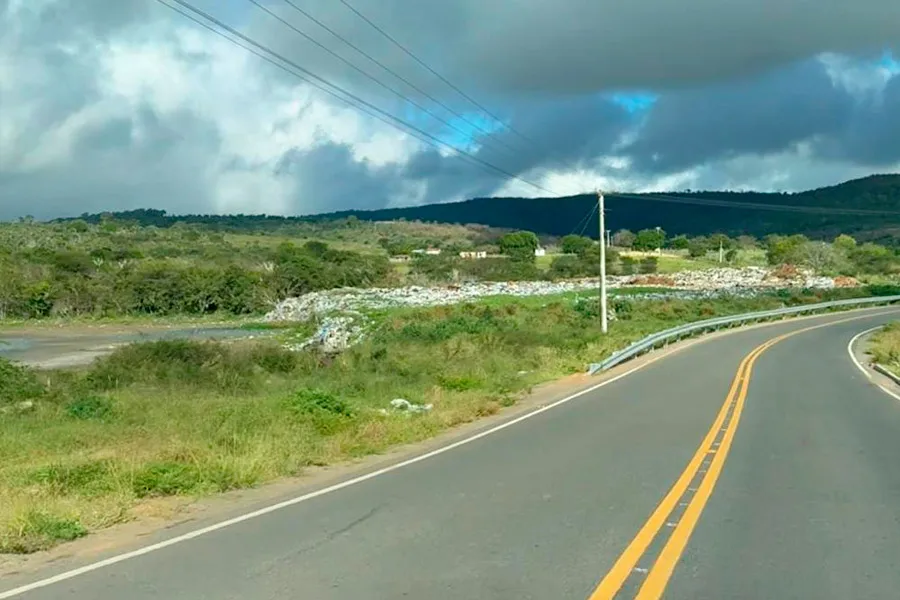 Pavimentação da BA-424 melhora acesso a Mairi e agiliza chegada da produção ao consumidor