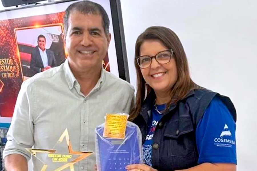 Secretário de Saúde de Mucuri recebe Prêmio Gestor Ouro pela excelência na gestão municipal