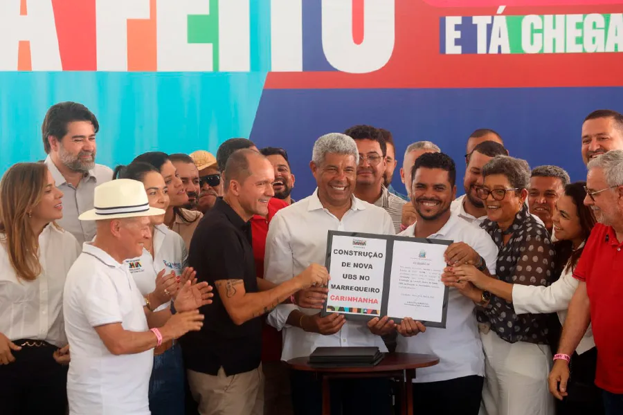 Em Carinhanha, Jerônimo Rodrigues autoriza obra de abastecimento de água pelo Novo PAC