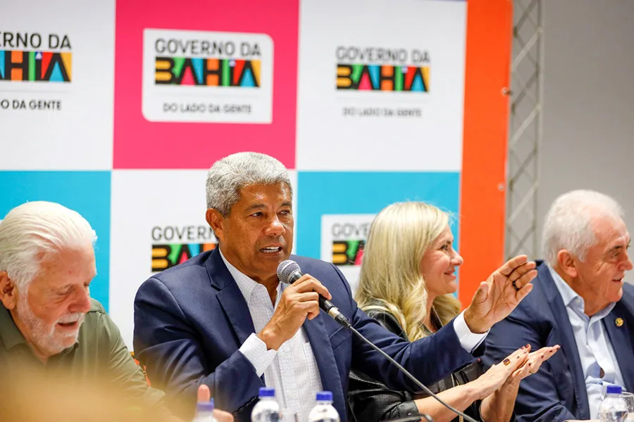 Governo da Bahia realiza balanço estratégico com secretários e parlamentares