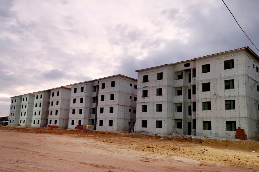 Governo do Estado entrega UBS e autoriza implantação do Sistema de Esgotamento Sanitário em Brumado