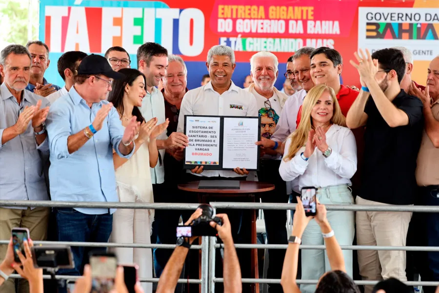 Governo do Estado entrega UBS e autoriza implantação do Sistema de Esgotamento Sanitário em Brumado