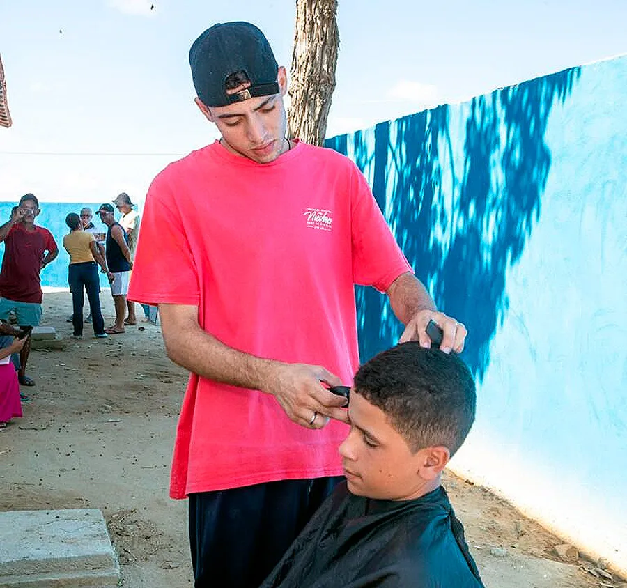 Comunidade do Córrego do Mutum recebe ação com serviços e orientações em diversas áreas