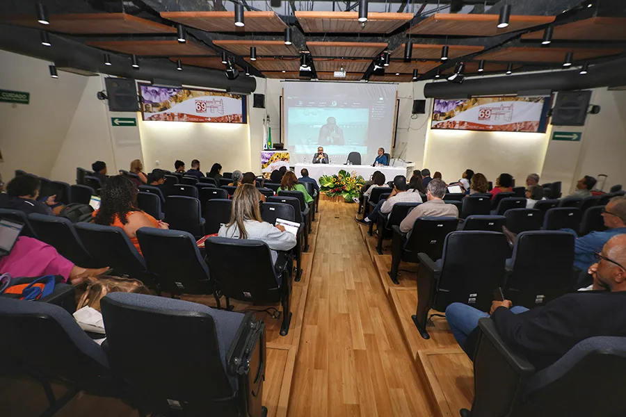 Parceria entre Sesab e Fiocruz fortalece políticas públicas de saúde na Bahia