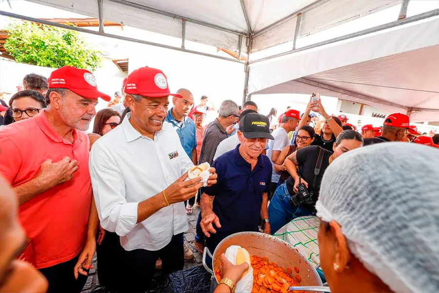 Entregas para infraestrutura, saúde e área rural marcam a celebração do Dia do Trabalhador em Riachão do Jacuípe