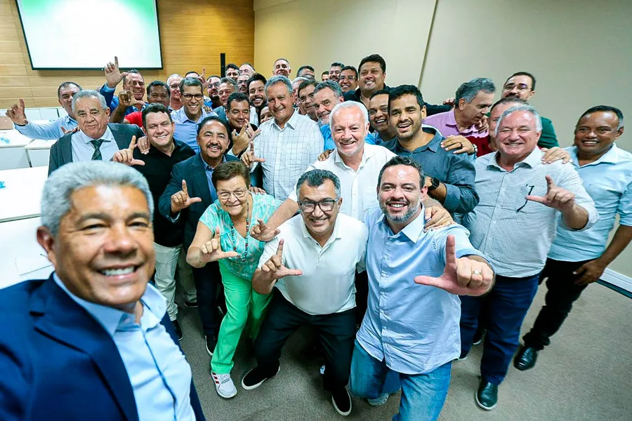 14 prefeitos do Norte da Bahia reafirmam apoio a Jerônimo, Rui, Wagner e Lula