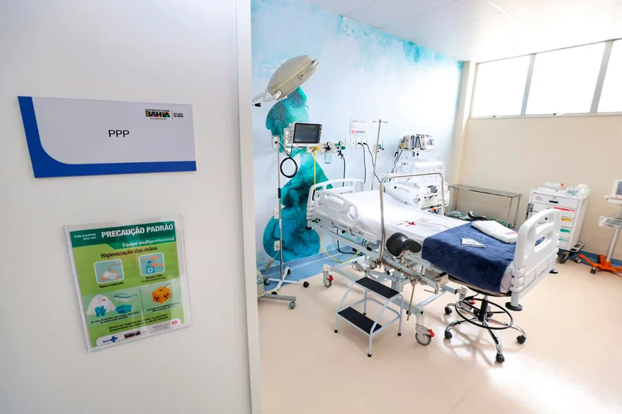 Governo da Bahia entrega ampliação de hospital, requalifica mercado e amplia infraestrutura