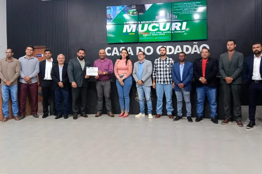 Vereador Sula entrega ao Município de Mucuri ‘Moção de Aplausos’ do Legislativo pela conquista histórica dos limites territoriais da Santa Clara