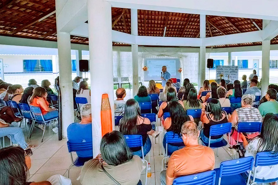 Mucuri investe R$ 5,3 milhões por mês no funcionalismo da educação e garante piso do magistério com reajuste acima de R$ 199 mil