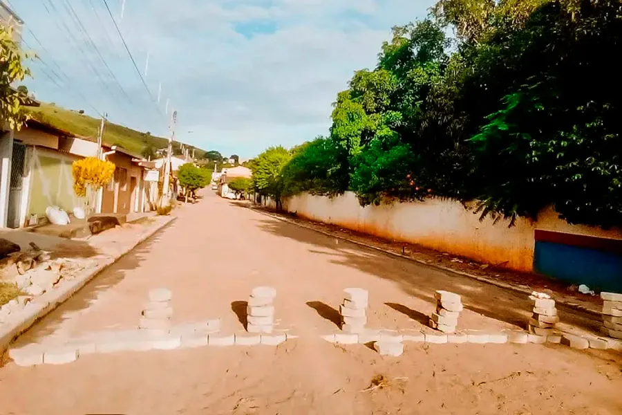Infraestrutura avança em Itanhém com novas ruas pavimentadas e mais mobilidade Infraestrutura avança em Itanhém com novas ruas pavimentadas e mais mobilidade
