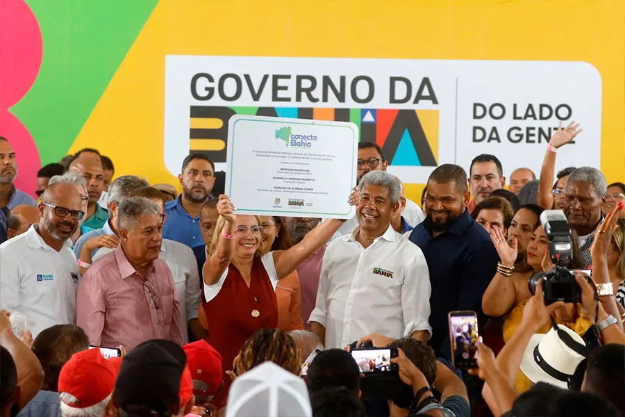 Investimentos em infraestrutura e inclusão digital levam mais desenvolvimento para Uruçuca Investimentos em infraestrutura e inclusão digital levam mais desenvolvimento para Uruçuca