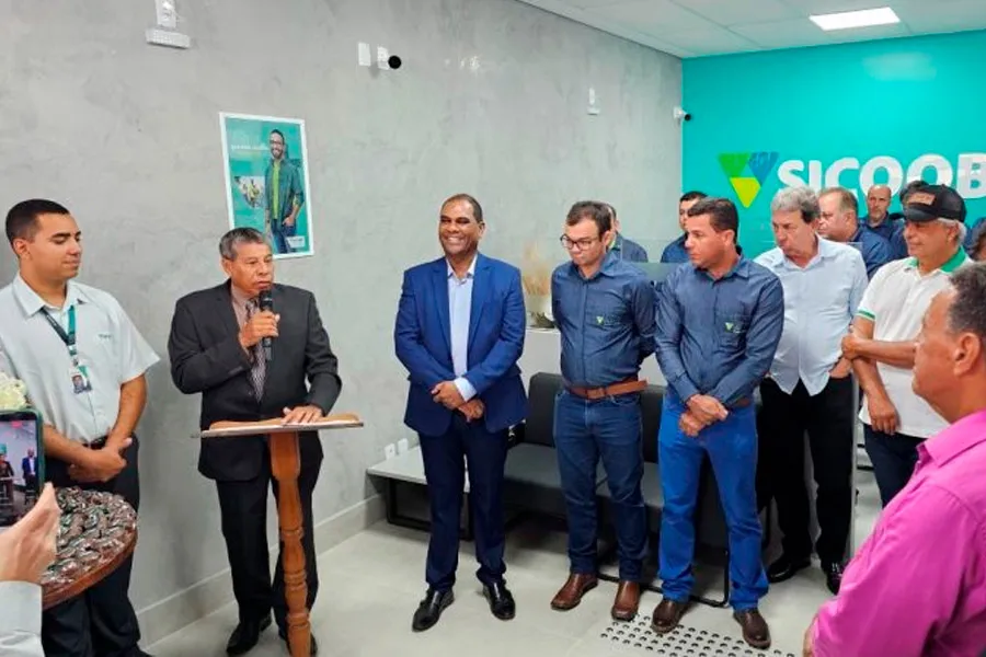 Prefeitura de Mucuri e Sicoob ampliam projeto oftalmológico para estudantes Prefeitura de Mucuri e Sicoob ampliam projeto oftalmológico para estudantes