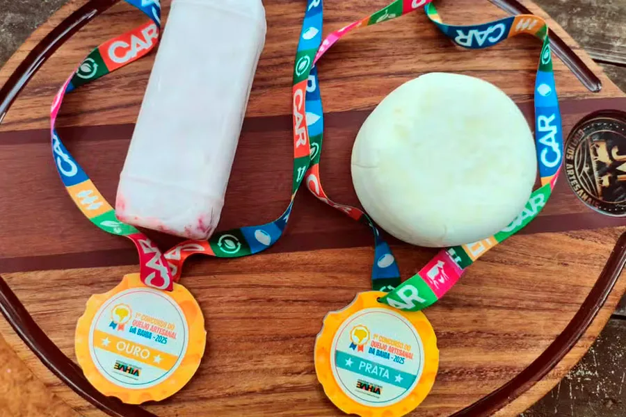 Baiana ganha cabra como salário, vira produtora de queijo e acumula medalhas com produtos premiados