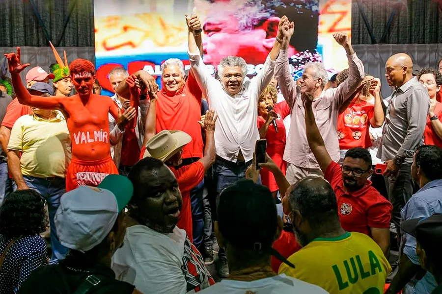 João Bosco reúne lideranças do Extremo Sul e fortalece lançamento da pré-candidatura de Valmir Assunção João Bosco reúne lideranças do Extremo Sul e fortalece lançamento da pré-candidatura de Valmir Assunção