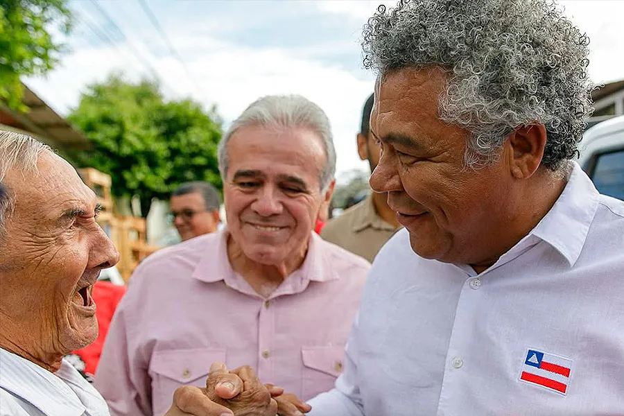 João Bosco reúne lideranças do Extremo Sul e fortalece lançamento da pré-candidatura de Valmir Assunção João Bosco reúne lideranças do Extremo Sul e fortalece lançamento da pré-candidatura de Valmir Assunção