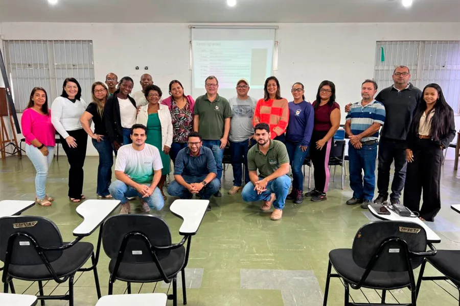 Apresentação de editais do CAR reúne associações e produtores rurais em Teixeira de Freitas