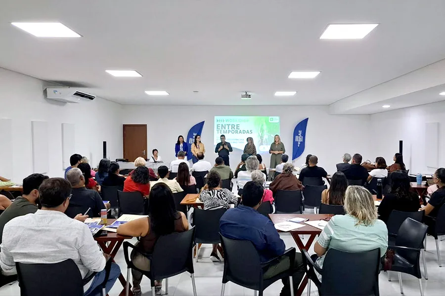 Encontro reúne empresários para discutir o turismo na Costa das Baleias