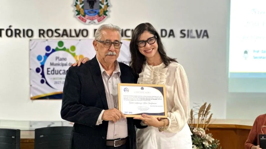 Prefeitura de Mucuri inicia elaboração do novo Plano Municipal de Educação 2027/2037 Prefeitura de Mucuri inicia elaboração do novo Plano Municipal de Educação 2027/2037