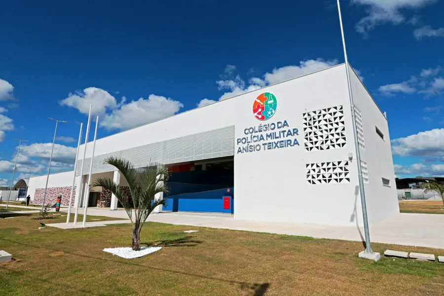 SAC Itinerante realiza emissão gratuita da nova Carteira de Identidade Nacional em Teixeira de Freitas