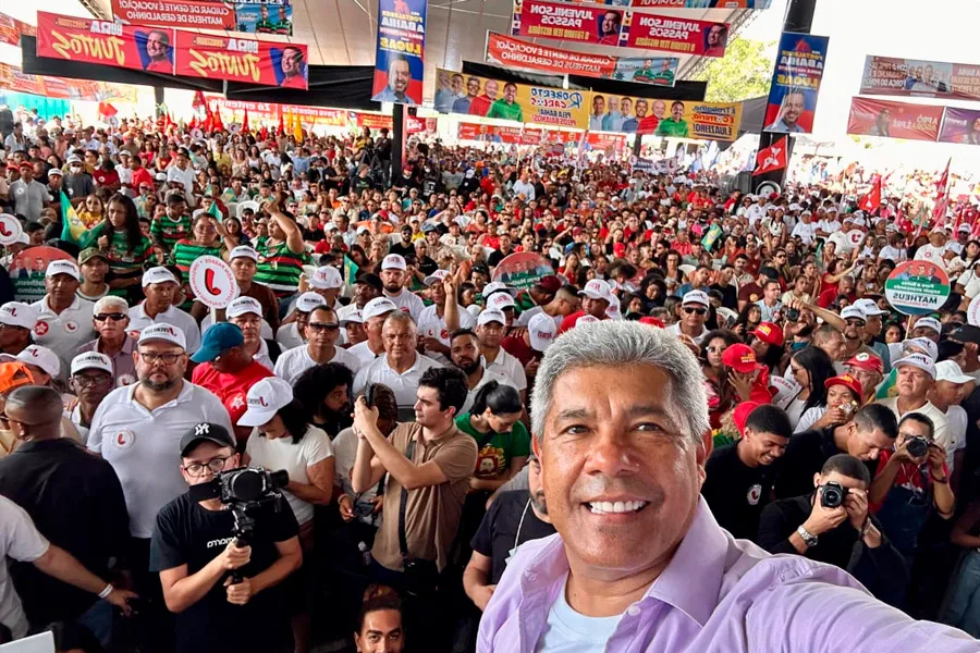 Em Juazeiro, Jerônimo exalta parceria com Andrei e Lula e diz que cidade vive novo ciclo de desenvolvimento Em Juazeiro, Jerônimo exalta parceria com Andrei e Lula e diz que cidade vive novo ciclo de desenvolvimento