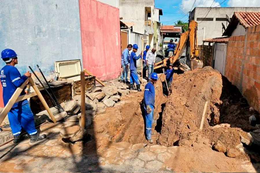 Mucuri em parceria com a EMBASA inicia obra de esgotamento sanitário no bairro Ettori Gazzinelli Mucuri em parceria com a EMBASA inicia obra de esgotamento sanitário no bairro Ettori Gazzinelli